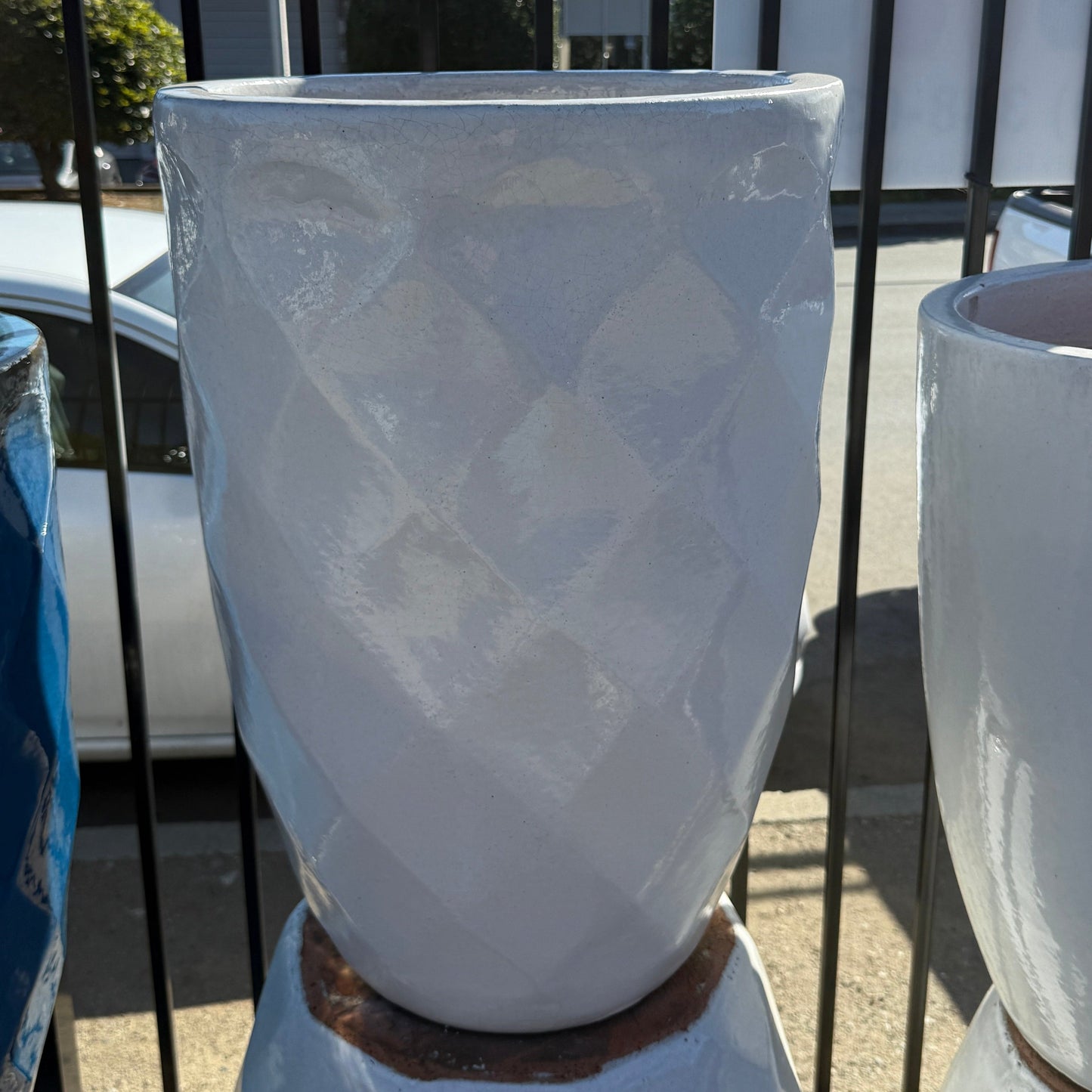 Large Glossy White Pattern